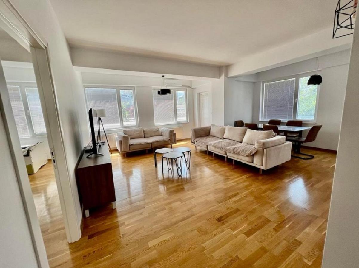 High-End Spacious Apartment Next To City Mall Скопье Экстерьер фото