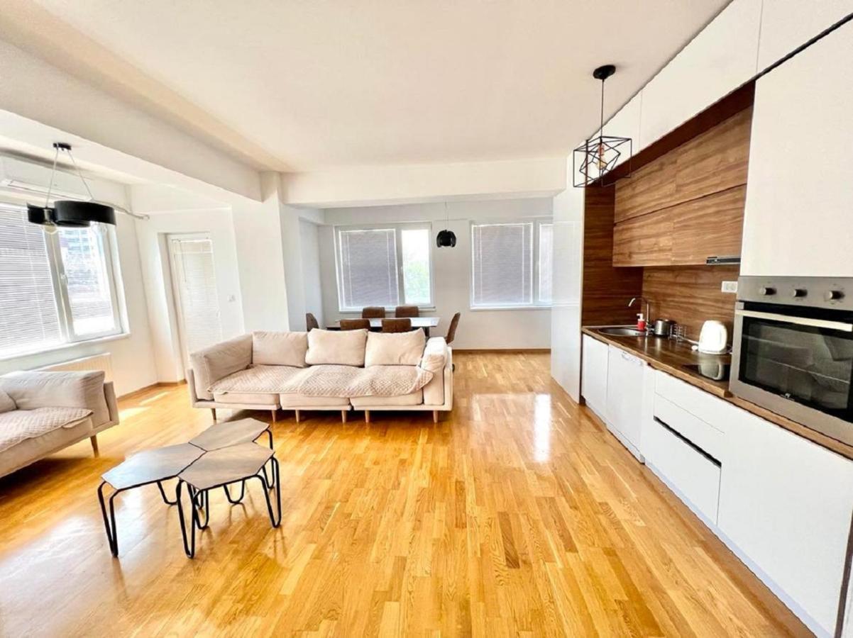High-End Spacious Apartment Next To City Mall Скопье Экстерьер фото
