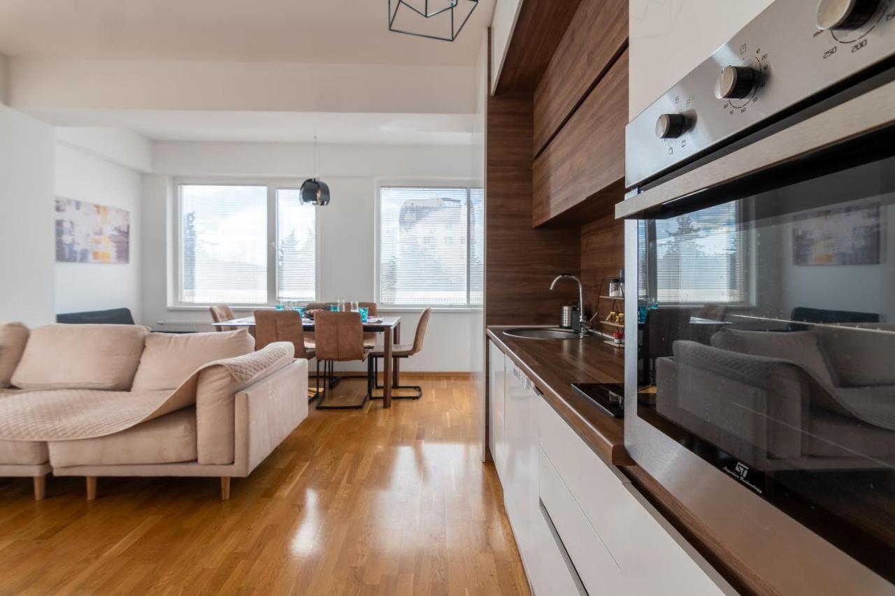 High-End Spacious Apartment Next To City Mall Скопье Экстерьер фото