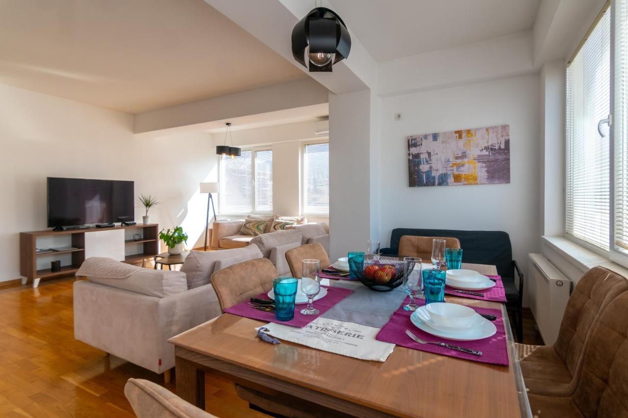 High-End Spacious Apartment Next To City Mall Скопье Экстерьер фото