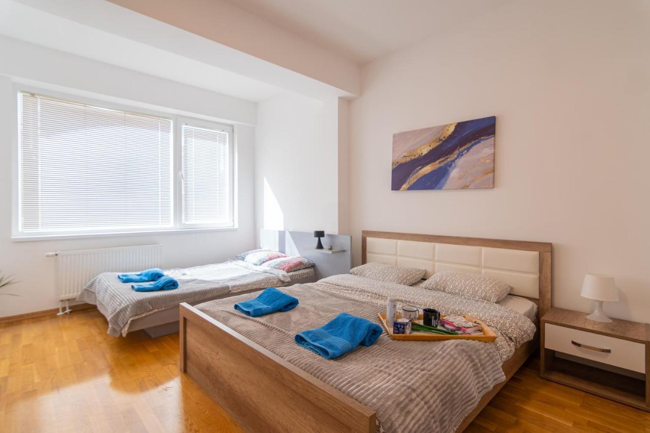 High-End Spacious Apartment Next To City Mall Скопье Экстерьер фото