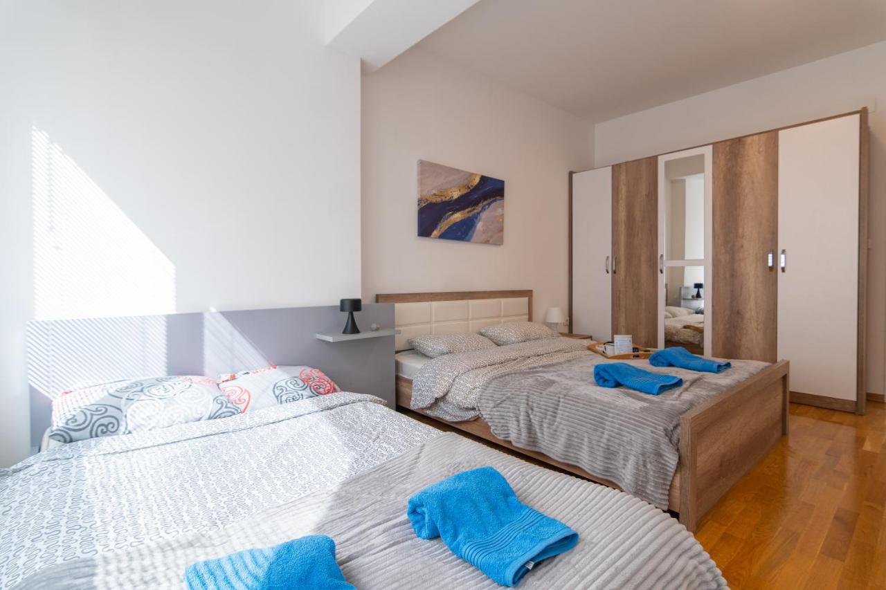 High-End Spacious Apartment Next To City Mall Скопье Экстерьер фото