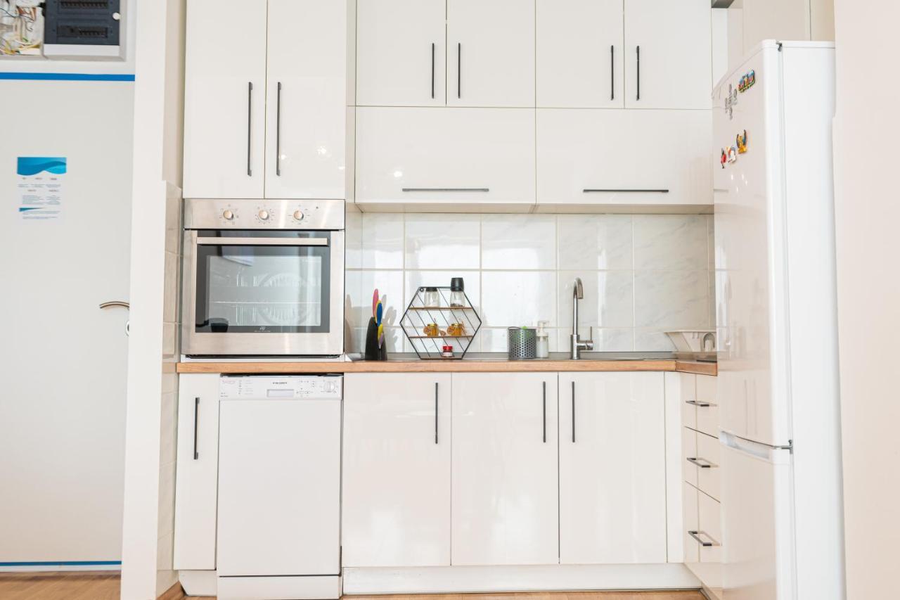 High-End Spacious Apartment Next To City Mall Скопье Экстерьер фото
